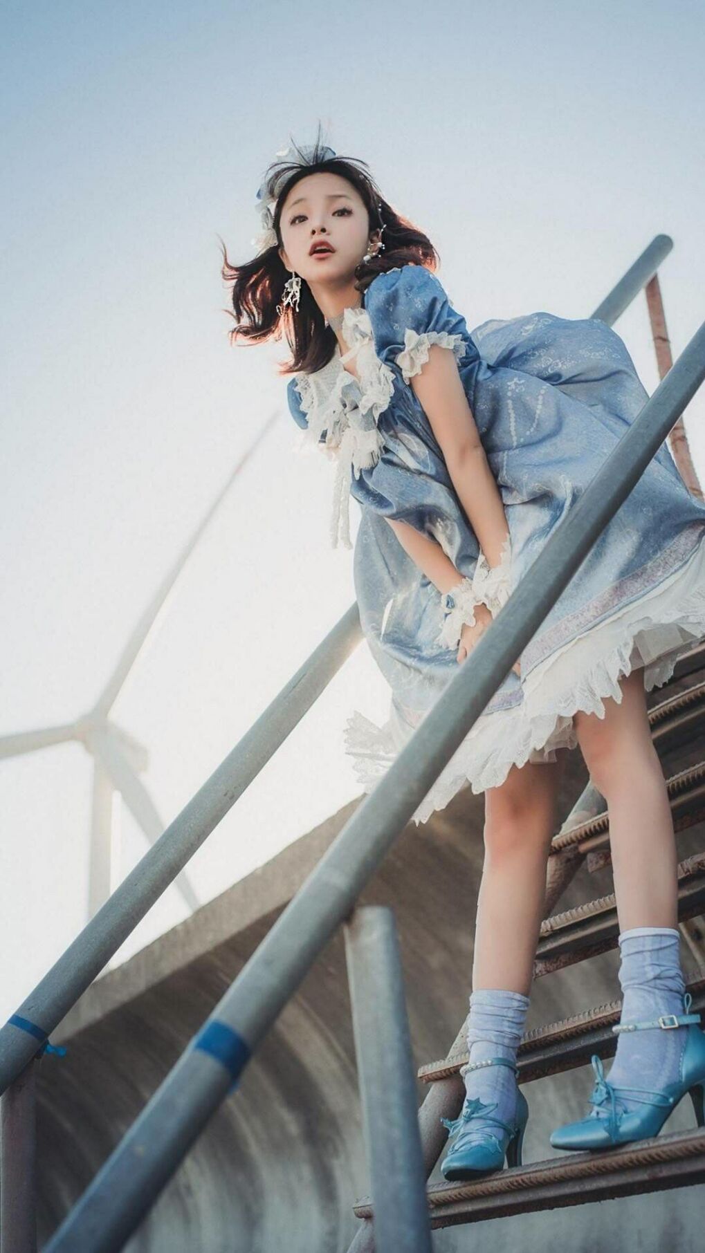 唯一性文章标题，英超争冠悬念交错之夜，德甲传奇穆勒在拜仁殿堂回响