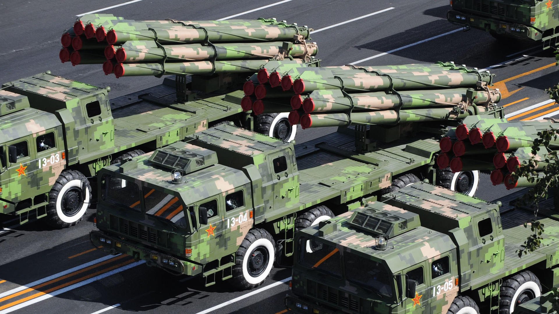 霓虹下的闪电与飓风，当武切维奇点燃赛场，东契奇写下逆转的沉默诗篇